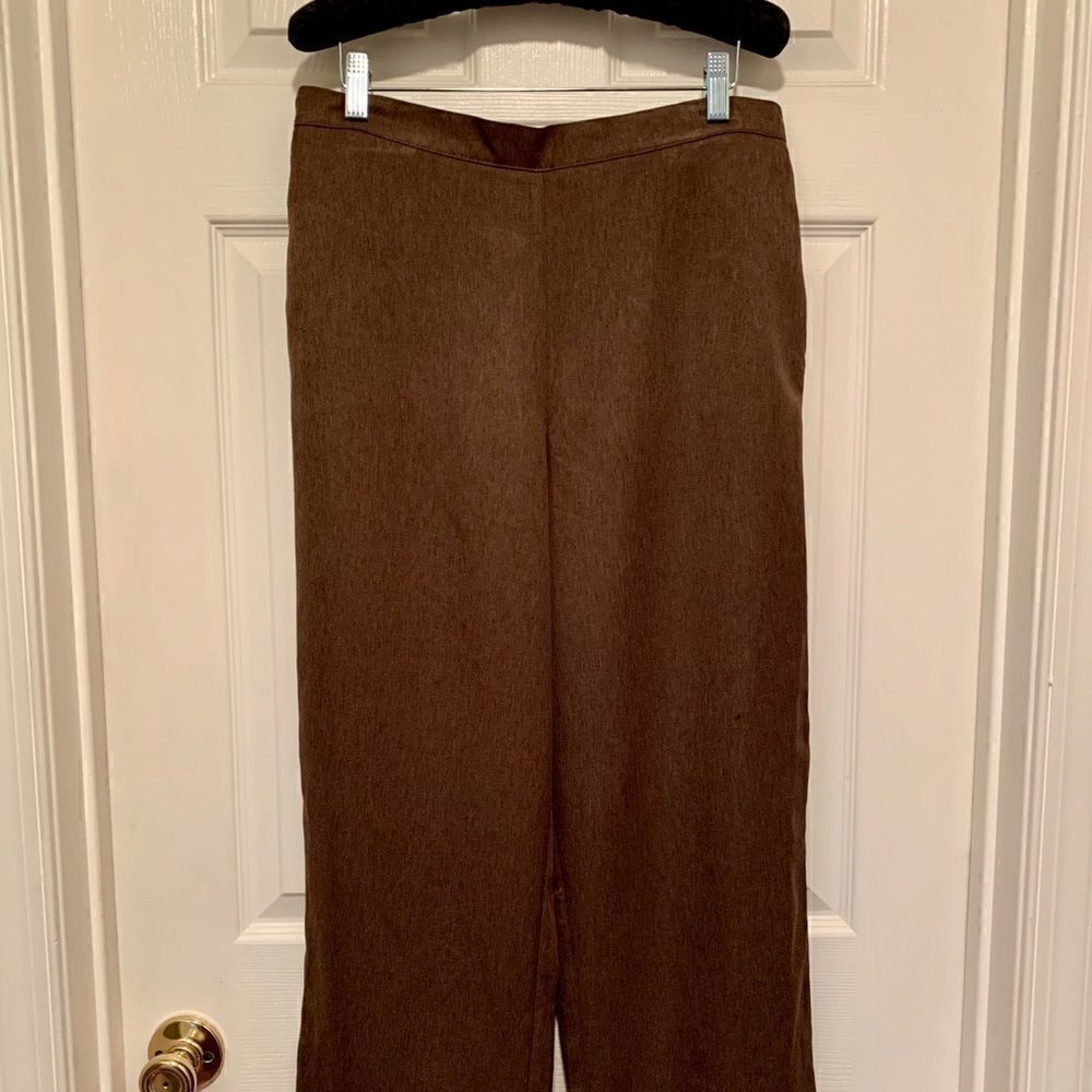 Alfred Dunner Pants in Brown 14 Petite - Picture 2 of 3